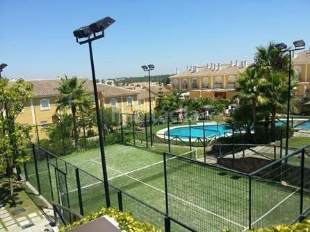 Foto be159f5d-fa45-4879-8e91-e385824ab209. Maison jumelée dans de las cumbres 1 dans Islantilla golf Islantilla
