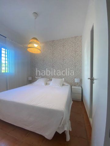 Foto 02493994-1557-4fd9-8475-f9b74a575756. Casa amb aparcament a Islantilla golf Islantilla
