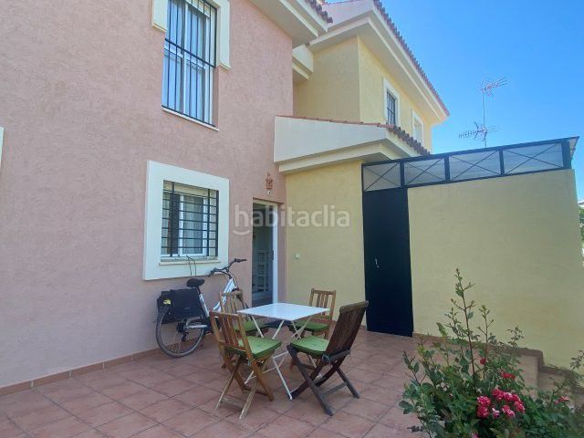 Foto 7560450a-c196-40ce-9c50-bd5c3c4f9fe0. Casa amb aparcament a Islantilla golf Islantilla