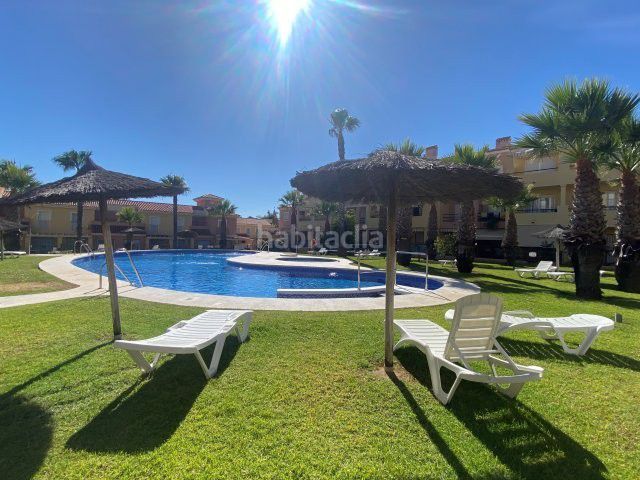 Foto b26bfdc0-fe5f-4bcf-802f-247f6c512eb9. Casa amb aparcament a Islantilla golf Islantilla