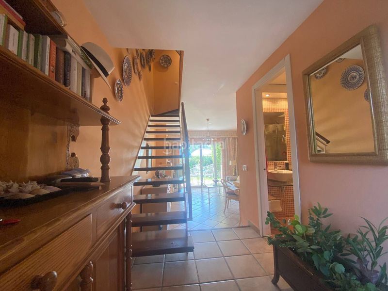 Foto f3248d9c-5968-471c-9458-95faa15648b5. Casa adossada amb aparcament a Urbasur Islantilla
