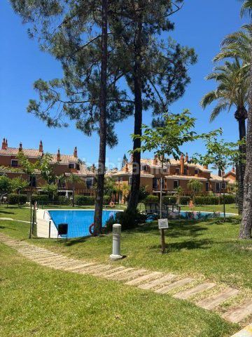 Foto 3f5636c4-5211-4c33-a19f-895dba35286e. Casa adossada a barranco del mro 1 a Islantilla golf Islantilla