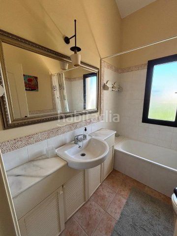 Foto 52a8f579-d7ca-4bbb-b4ea-2a548477c53f. Casa adossada a barranco del mro 1 a Islantilla golf Islantilla