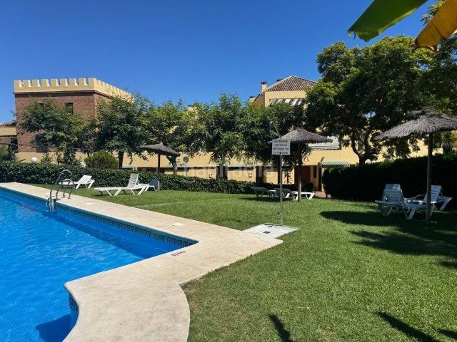 Foto 625428ec-17b2-454b-ab67-a85b0f564256. Casa a barranco del moro a Islantilla golf Islantilla