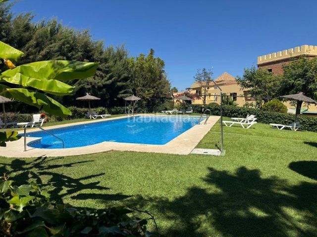 Foto 9d4549c5-d888-4c54-a54b-1daa8af3ba76. Casa a barranco del moro a Islantilla golf Islantilla