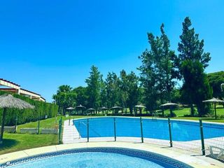 Reihenhaus in Del deporte 1. Adosado en venta en islantilla  campo de golf, 2 dormitorios.