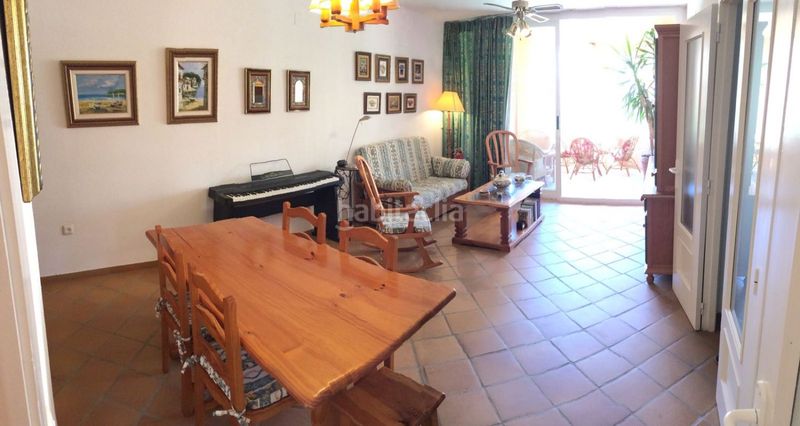 Foto 4c580ca2-7a1a-43fe-bb00-ade6eae3f273. Apartament amb aparcament a Islantilla costa Islantilla