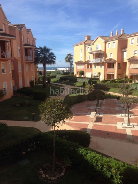 Foto a552e1d2-c7c6-4b71-ad86-755c55b81cc5. Apartament amb aparcament a Islantilla costa Islantilla