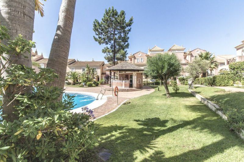 Foto 06dea348-f955-4456-9bf4-ce401e29725e. Casa adossada amb aparcament a Islantilla golf Islantilla
