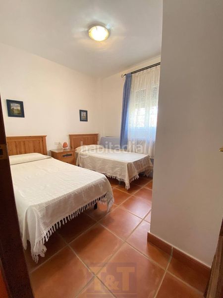 Foto 149e7020-7810-49da-87d5-42263aa54b8d. Casa adossada amb aparcament a Islantilla golf Islantilla