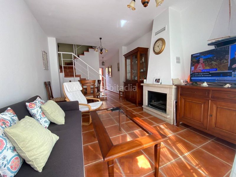 Foto a79d075b-846d-4a8b-8cbd-8bae74bc33f9. Casa adossada amb aparcament a Islantilla golf Islantilla