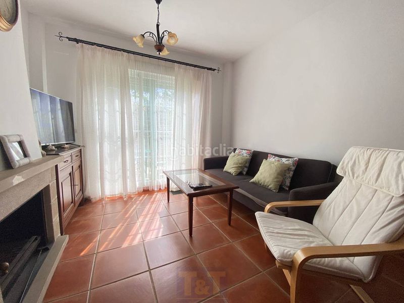 Foto d1f7ceb9-fc8e-4a3b-b8e6-97864ad87a0d. Casa adossada amb aparcament a Islantilla golf Islantilla