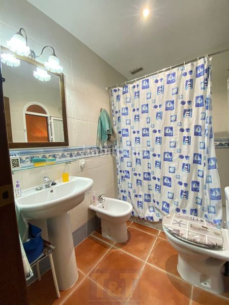 Foto f215eaee-9746-4ed9-919c-bebb7731ac98. Casa adossada amb aparcament a Islantilla golf Islantilla