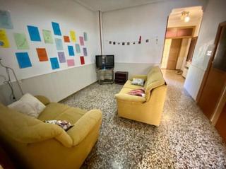 Pis a La Foia - Daimés - Asprella. Planta baja  local en la hoya
