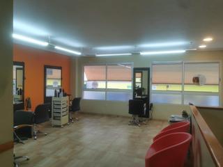Local Comercial a Las Bayas. Oportunidad en las bayas! local con posibilidad de vivienda  125