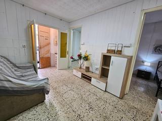 Erdgeschoss in El Raval - Portes Encarnades. Fantástica oportunidad de planta baja independiente en el raval