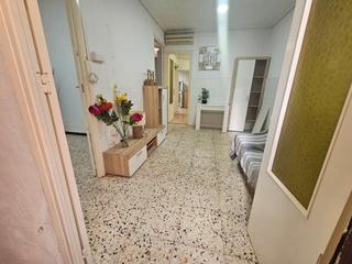 Planta baixa a El Raval - Portes Encarnades. Fantástica oportunidad de planta baja independiente en el raval