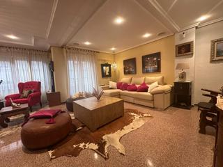 Etagenwohnung in Pont Nou - Corazón de Jesús. Piso céntrico en elche  zona corazón de jesús