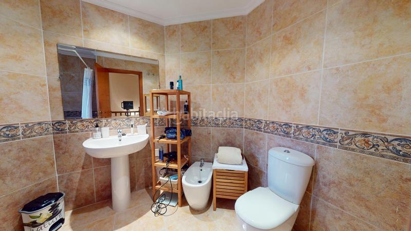 Foto f0226834-fa72-4687-a4b3-5e71d2f7f2f1. Casa bungalow en urbanización monte faro gran alacant en Santa Pola