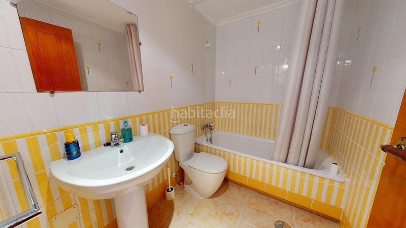 Foto f1f81cf0-1a8c-4d1e-b612-5447616bc9ee. Casa bungalow en urbanización monte faro gran alacant en Santa Pola