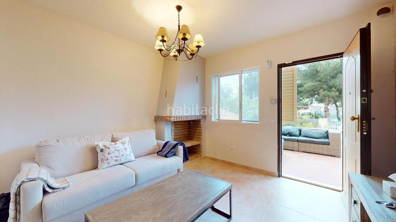Foto ff1c68d6-1da9-4ec6-9b98-83c056717dd8. Casa bungalow en urbanización monte faro gran alacant en Santa Pola