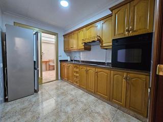 Appartamento in El Toscar. Encantador piso exterior en elche  zona toscar por solo 135,000