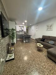 Rez-de-chaussée à Plaza Crevillente - Antiguos Juzgados - El Asilo. Amplia planta baja en elche  ideal para vivir