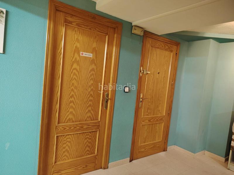 Foto 6cbdae8f-e844-4c7a-9ef7-2e82a6c69f49. Local comercial entresuelo comercialen venta zona plaza madrid, en Elche / Elx