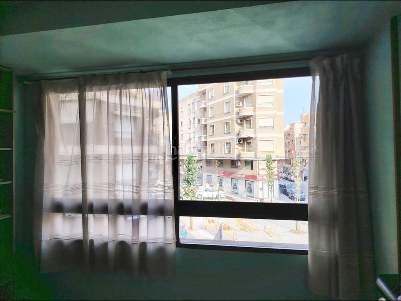 Foto f6553f61-9166-4058-af2a-15754991f6df. Local comercial entresuelo comercialen venta zona plaza madrid, en Elche / Elx