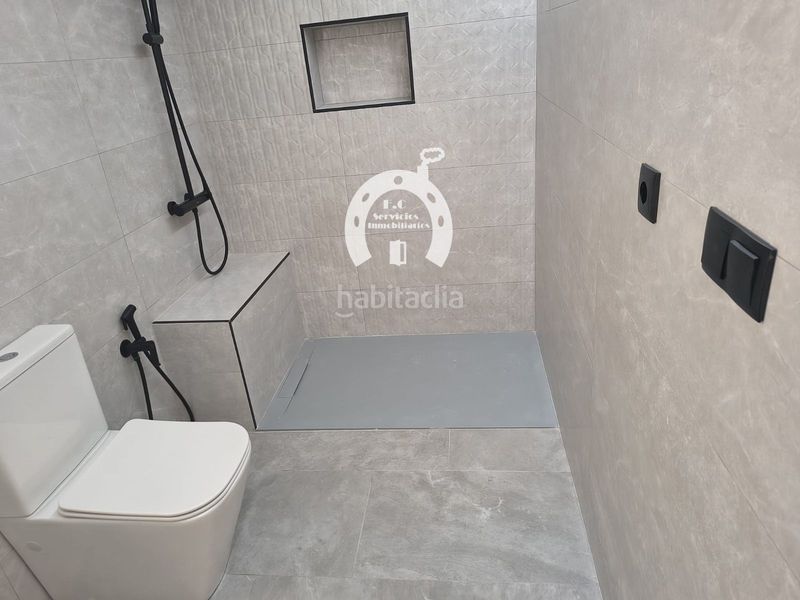 Foto 17d166ea-8f5f-408b-9768-a7f8bda417fb. Casa a Centro Elche / Elx