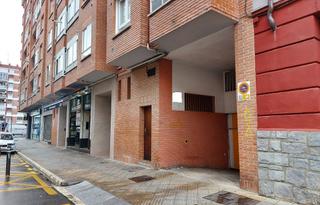 Parking coche  Santa lucia kalea