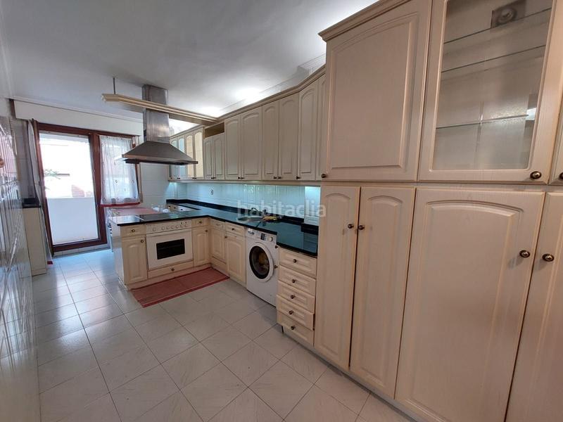 Foto 6f26d9f3-27b7-4a2b-bfc2-b47338659735. Duplex dans San Martín Vitoria - Gasteiz