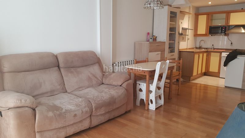 Foto 2c88a3a3-35ad-4a17-87c2-b4e094697bf4. Apartament amb calefacció a Ensanche Vitoria - Gasteiz