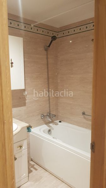Foto 62de5186-5542-479e-9344-a55017cf04d8. Apartament amb calefacció a Ensanche Vitoria - Gasteiz
