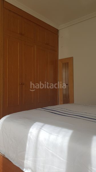 Foto e4b8d8cc-3307-4c93-9456-ba0ffd7079ab. Apartament amb calefacció a Ensanche Vitoria - Gasteiz