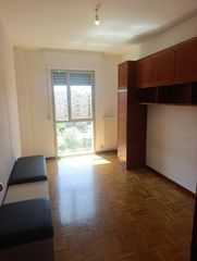 Pis  Leireko monasterioaren kalea. Piso para entrar a vivir