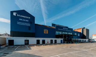 Lloguer Local Comercial a Avenida de daganzo 13b. Presentamos un amplio local de almacenaje de 23 m2 en alquiler e