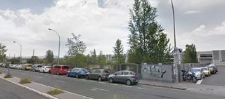 Lloguer Oficina a Avenida de los huetos 50. Este versátil espacio de 3000 m² está disponible para alquiler y