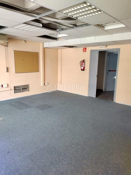 Foto 4056cced-9a32-410b-b7a5-ec263b8aa1e1. Miete büro in calle lanzarote 10 in Polígono Industrial-Norte San Sebastián de los Reyes