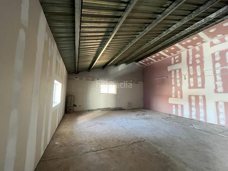 Foto 3490a484-c3b6-4136-abb9-c50e778e726c. Rent office space in calle trespaderne 25 in Aeropuerto Madrid