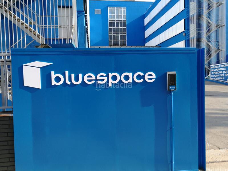 Foto 085d90a5-0aba-4173-9da9-7b48c9bca972. Lloguer local comercial a carretera reial 141 a Centre Sant Just Desvern