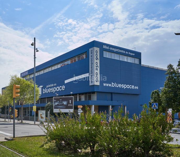 Foto f4d8e548-b23b-4d72-9ac2-552ed48434ec. Location local commercial dans carretera reial 141 dans Sant Just Desvern