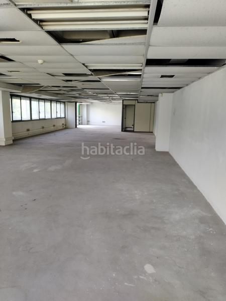 Foto 747276a6-ebcc-4fa9-a8b3-de17fdb8f030. Lloguer local comercial a carrer pau vila 5 a Can Barata Sant Cugat del Vallès