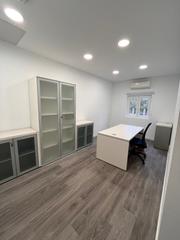 Alquiler Oficina en N/a. Oficina de 10 m2 en bilbao en impecable estado.