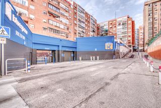 Affitto Posto auto in Avenida de arag�n 336. Plaza de parking de 9 m�  en pac�fico, madrid.