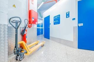 Lloguer Local Comercial a Carrer pau vila 5. Presentamos un amplio local de almacenaje de 50 m2 en alquiler.