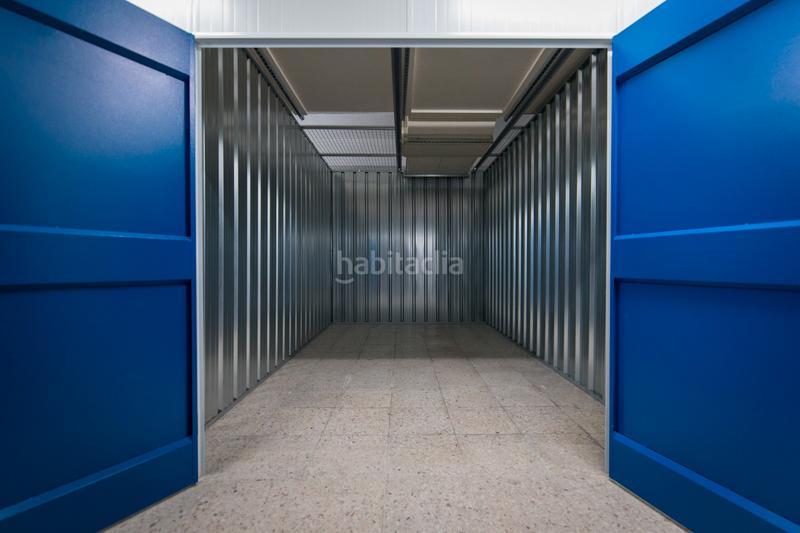 Foto 079ad7ad-3715-400d-937b-a8fd037c0ba1. Rent business premise in paseo de arroyomolinos 67 in Móstoles