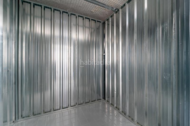 Foto 5d2b4c17-7d30-4fc0-9614-56f8a76a30f5. Rent business premise in paseo de arroyomolinos 67 in Móstoles