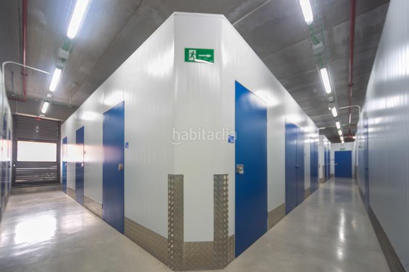 Foto 5e15b922-6921-4c7d-b2ff-a585cddd9029. Rent business premise in paseo de arroyomolinos 67 in Móstoles