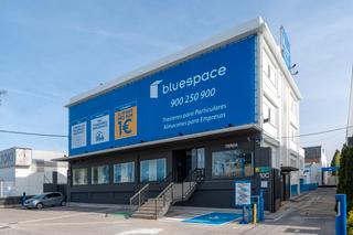 Alquiler Local Comercial en Avenida de castilla 10c. Presentamos un amplio local de almacenaje de 25 m2 en alquiler e